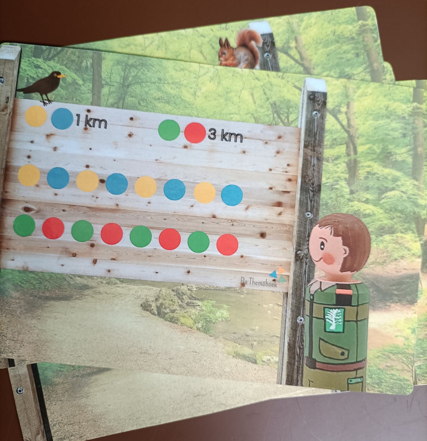 thema bos, bos, vorm en kleur, spel inloop vorm en kleur, patronen, reeksen afmaken, kleuren, vormen, kleuters, groep 1/2, themahoek bos, themahoek, de themahoek, vol avontuur kinderboekenweek 2025