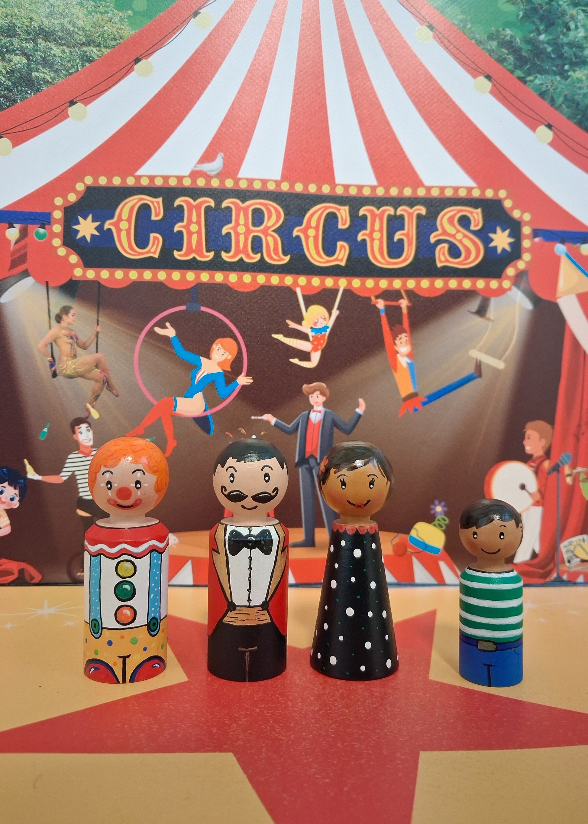 verteltafel, thema circus, circus, spel circus, thema theater, de themahoek, themahoek circus, woordenschat, kleuters, groep 1/2, taalontwikkeling, spelhoek