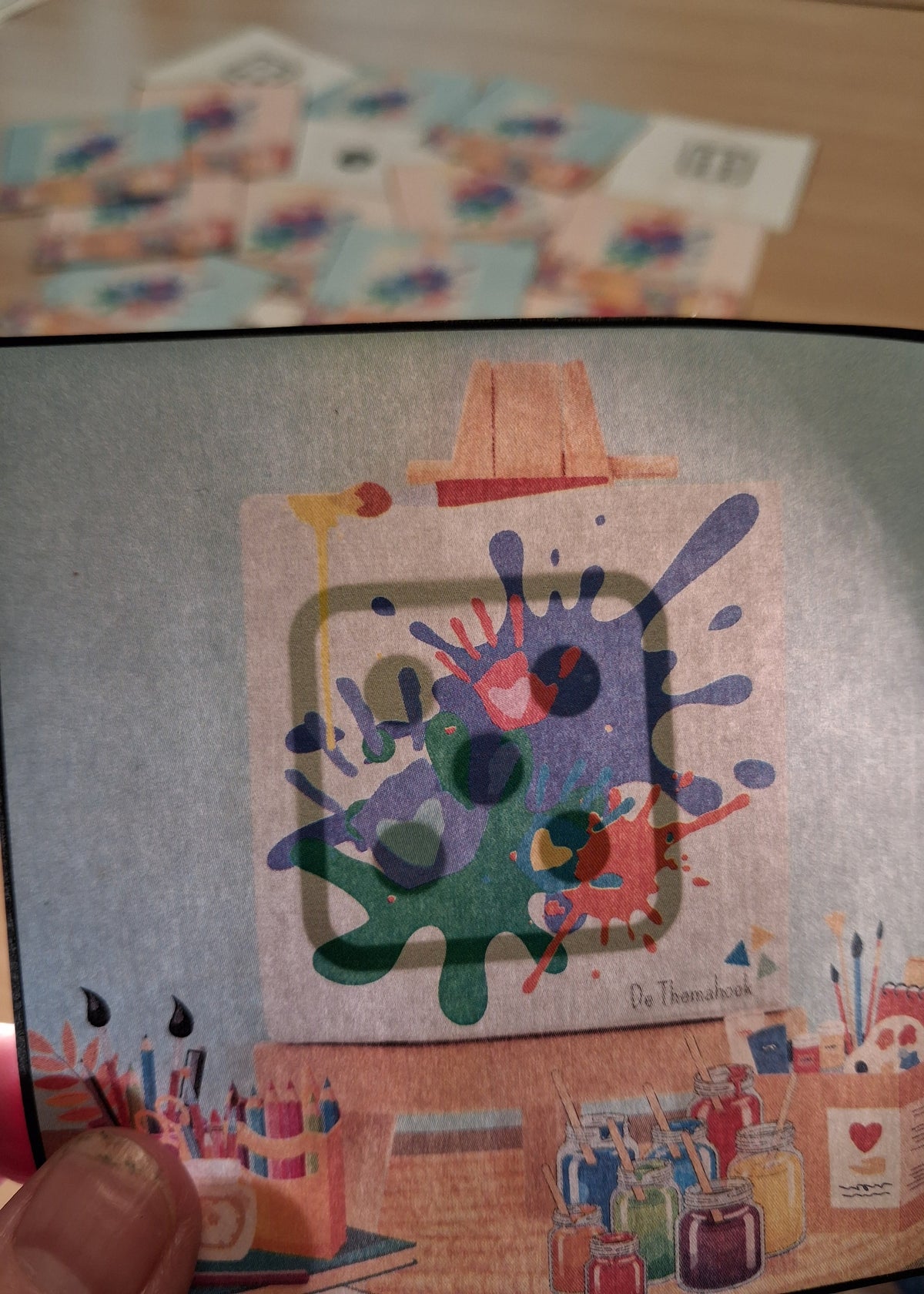 thema kunst, zaklampspel, lichttafel, kleuters, groep 1/2, licht en donker, schaduw, schaduwen, schaduwspel, letters, letterkennis, letterherkenning, de themahoek, themahoek kunst, inloop, dobbelsteenbeelden, getalbeelden, hoeveelheden herkennen, rekenen, tellen
