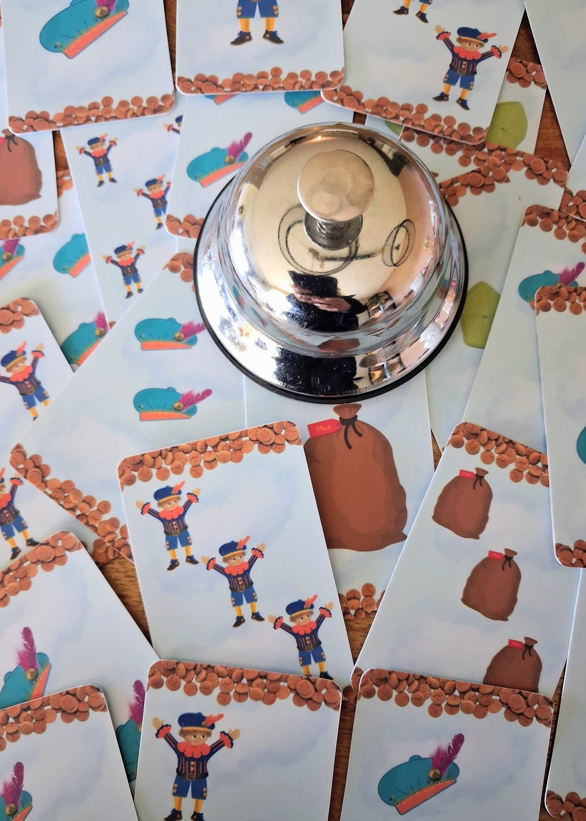 sint, thema sint, thema sinterklaas, sinterklaas spellen, spel sint, kleuters, groep 1/2, woordenschat, tellen, hoeveelheden overzien, de themahoek, themahoek sint