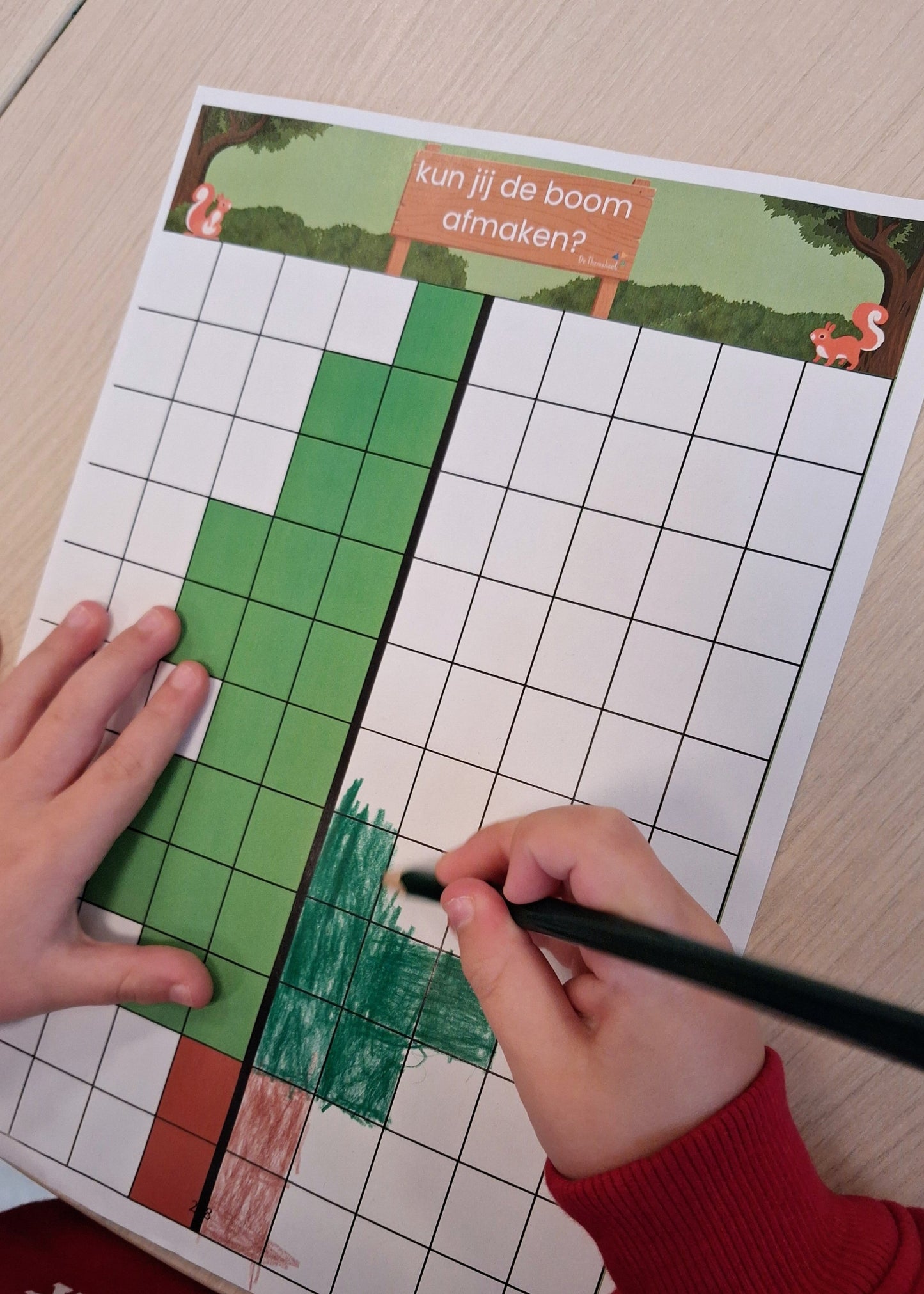 thema bos, thema herfst, herfst, bos, kleuters, groep 1/2, tekenen, rekenen, spiegelen, spel, spel rekenen, spel spiegelen, inloop, activiteit, werkblad, de themahoek, themahoek, kleuren